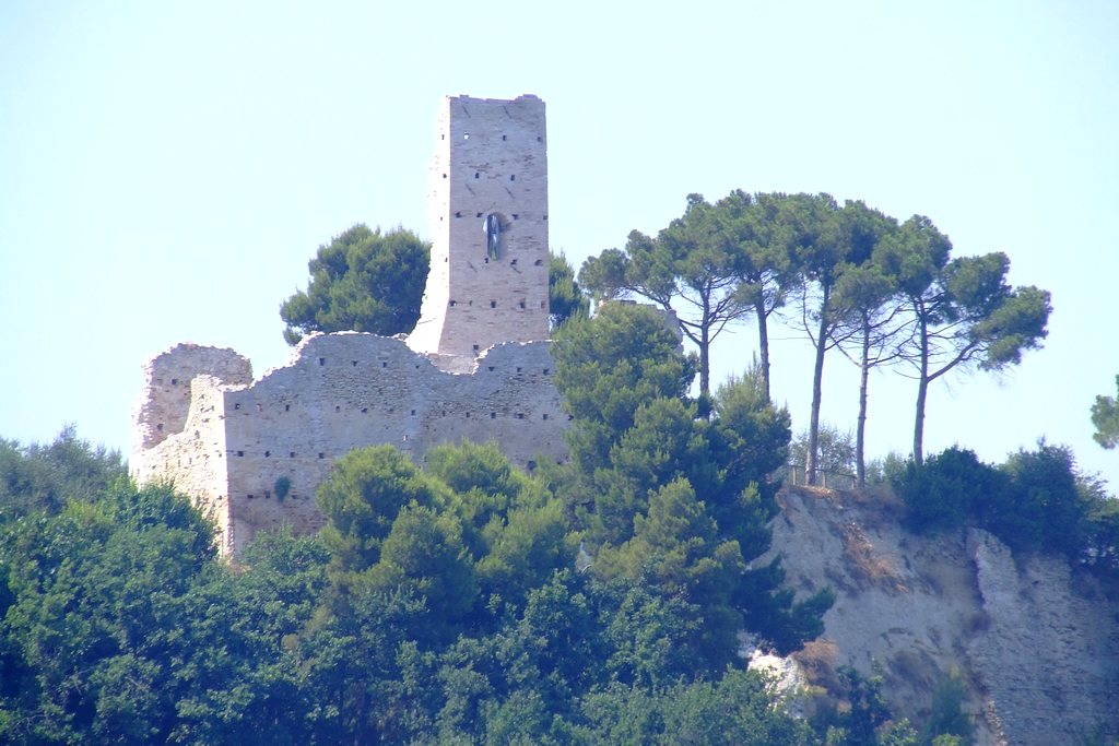 Rocca da lontan