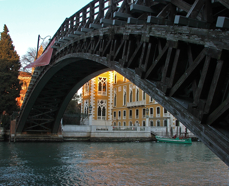 Un Ponte in legno