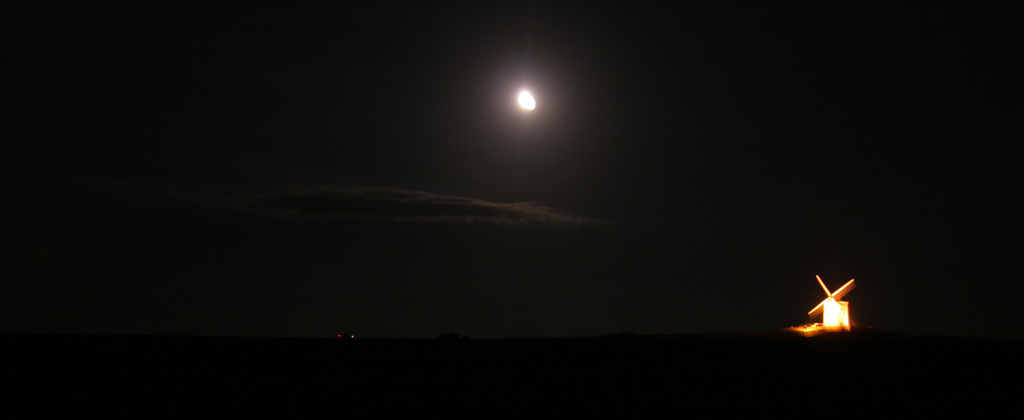 la luna e il mulino