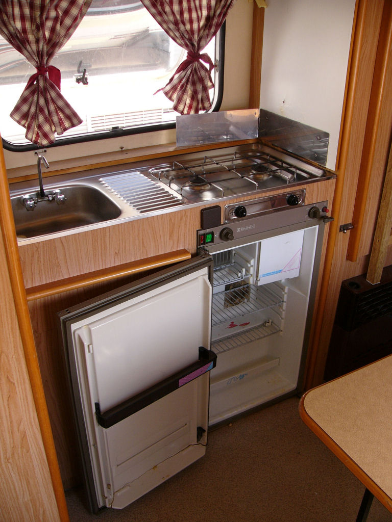 cucina e frigo