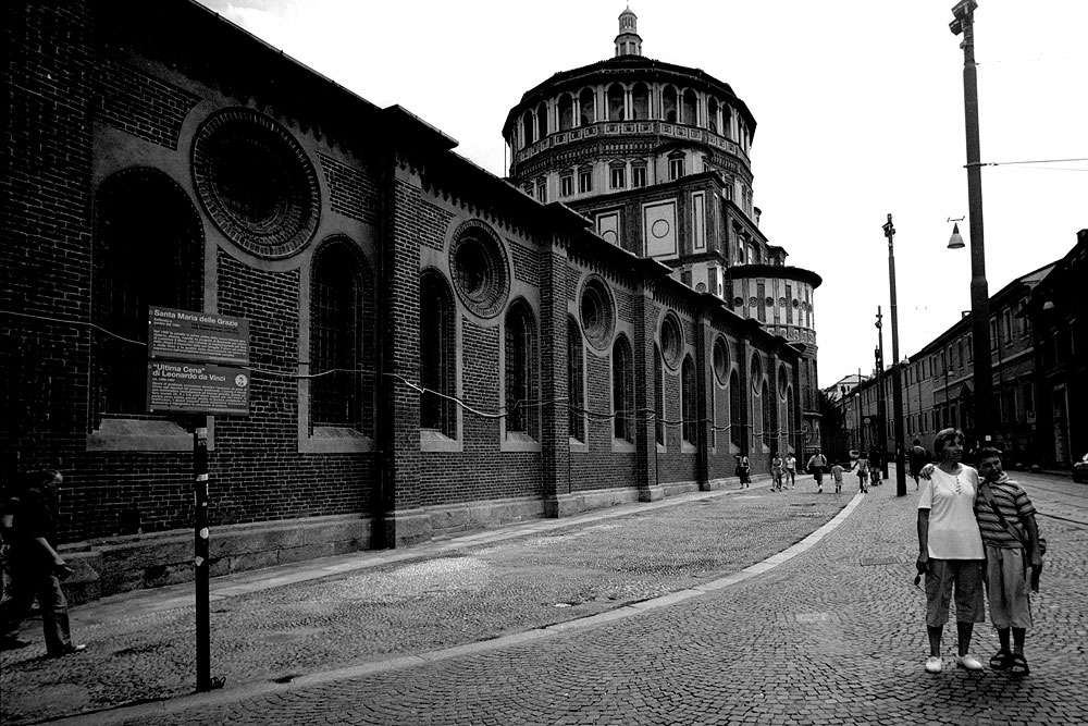 Milan  tuxtu con le Grazie di Maria