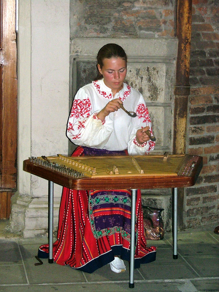 polyetnic - Ferrara Buskers Festival 04