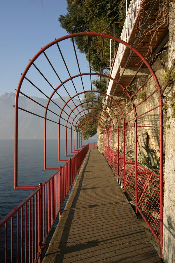 ....passeggiata sul lago....