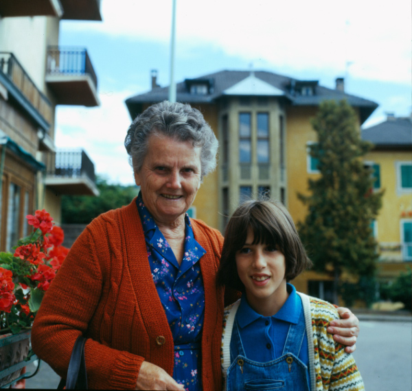 nipote e nonna
