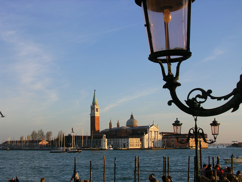 lontano