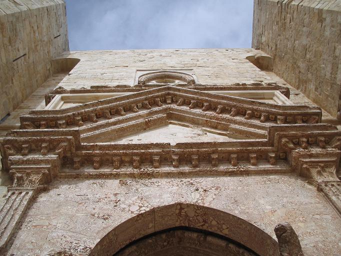 Castel Del Monte