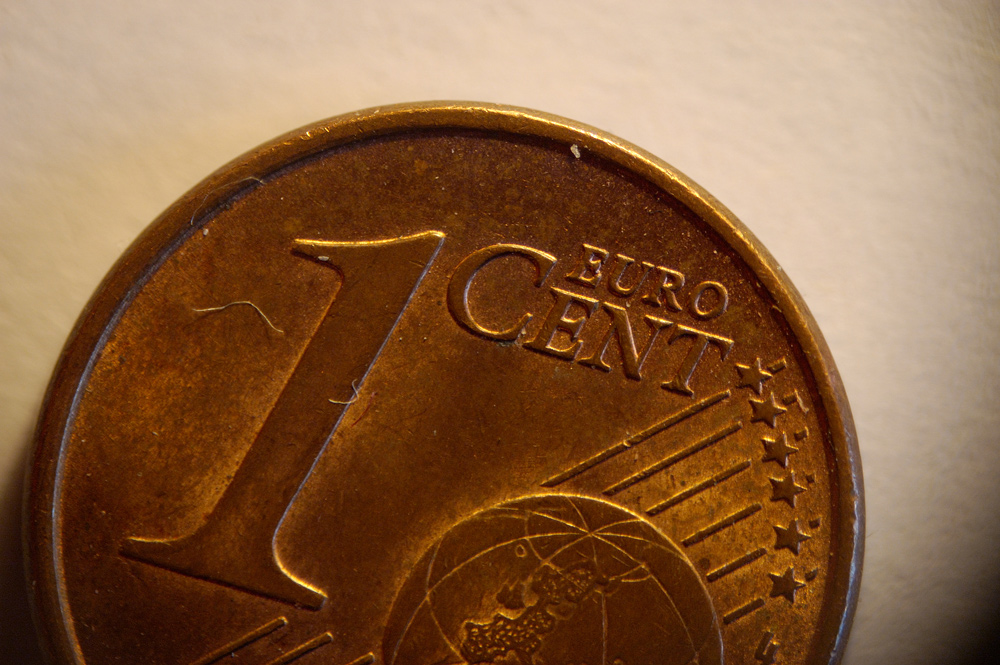 macro 1 cent con obiettivo "fatto in casa" macro 1 cent con obiettivo "fatto in casa"