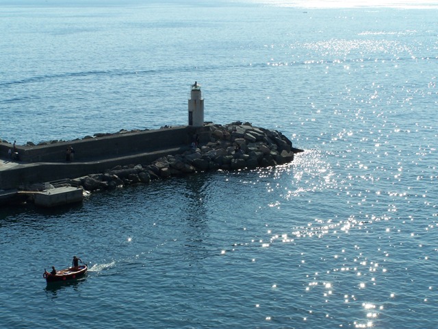 scorcio del faro di Camogli