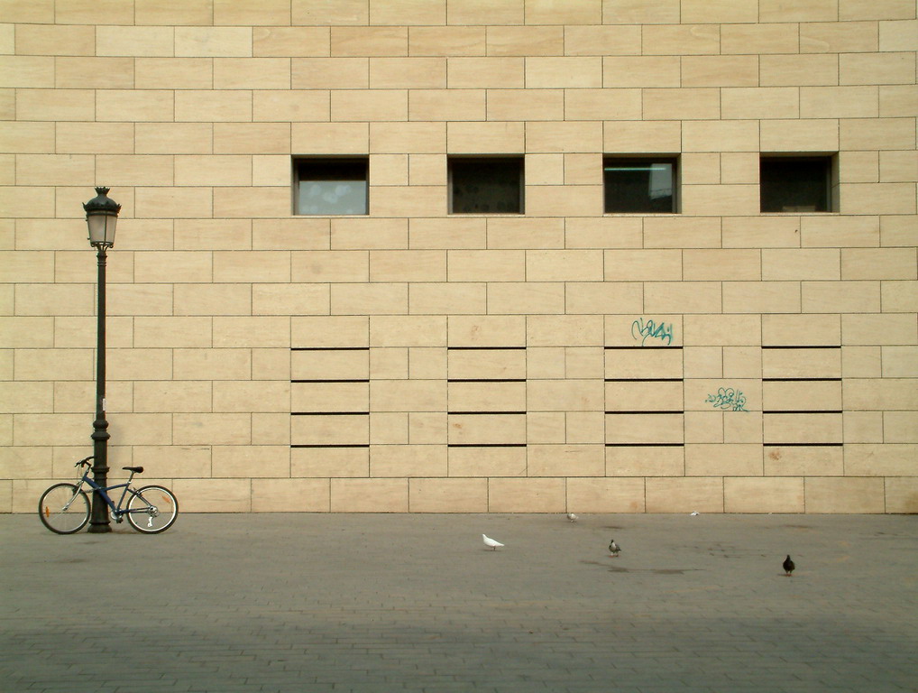Muro con bici Valencia
