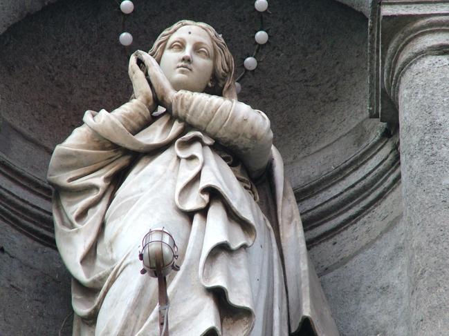 statua 1