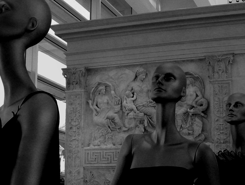 Valentino all'Ara Pacis