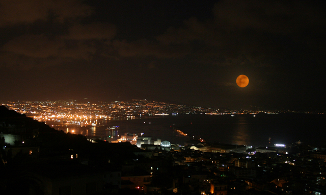 luna rossa