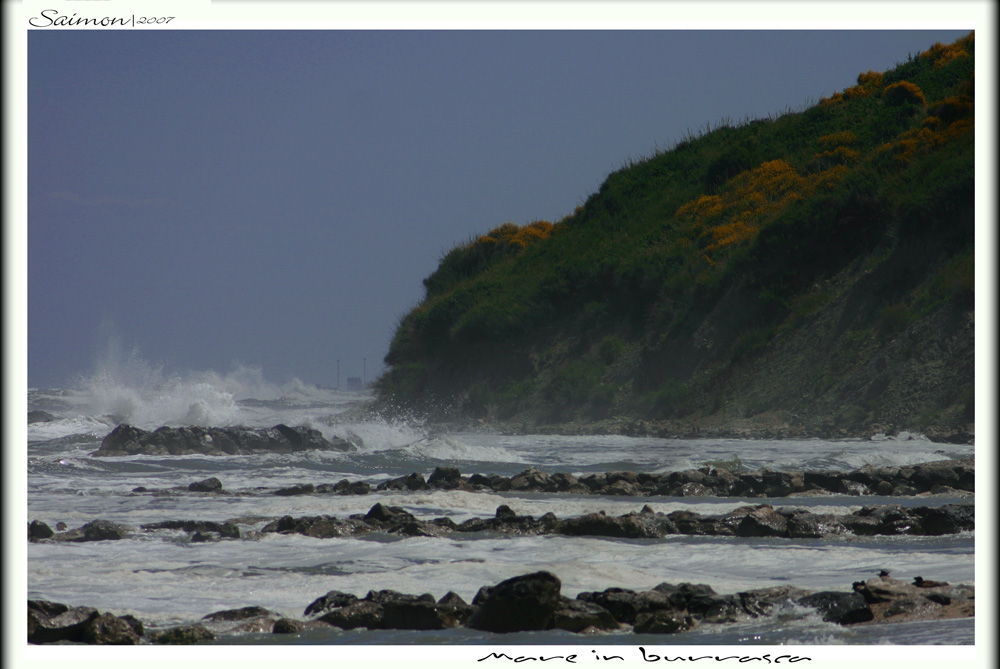 Mare in burrasca