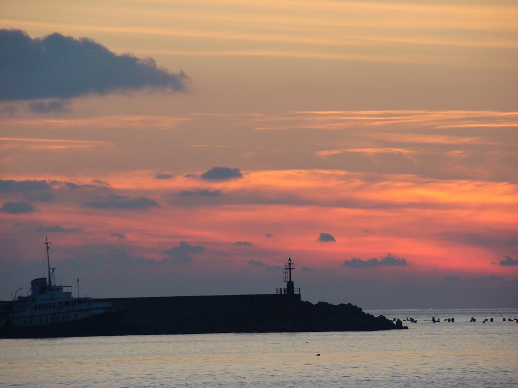 il faro al tramonto