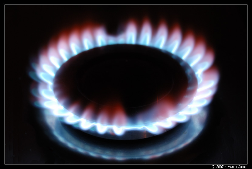 Gas
