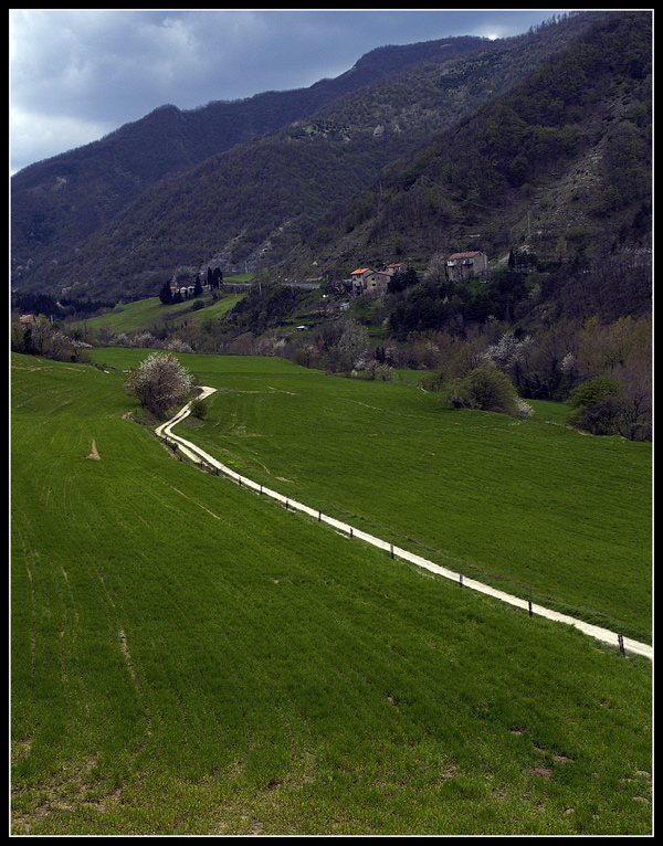 Lungo la via