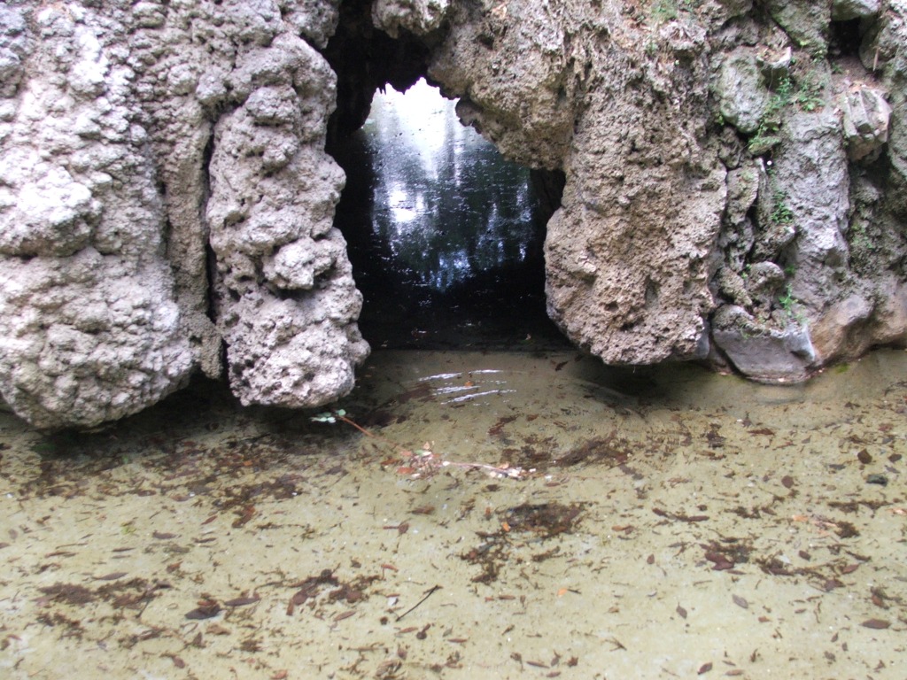 Piccola Grotta