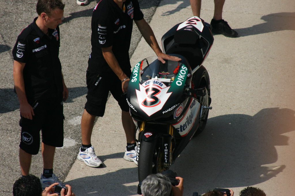 Biaggi Pit Lane