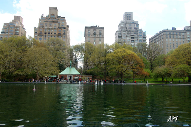 New York - Lake in Central Park