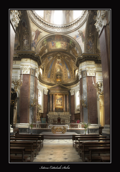 Interno cattedrale stabia