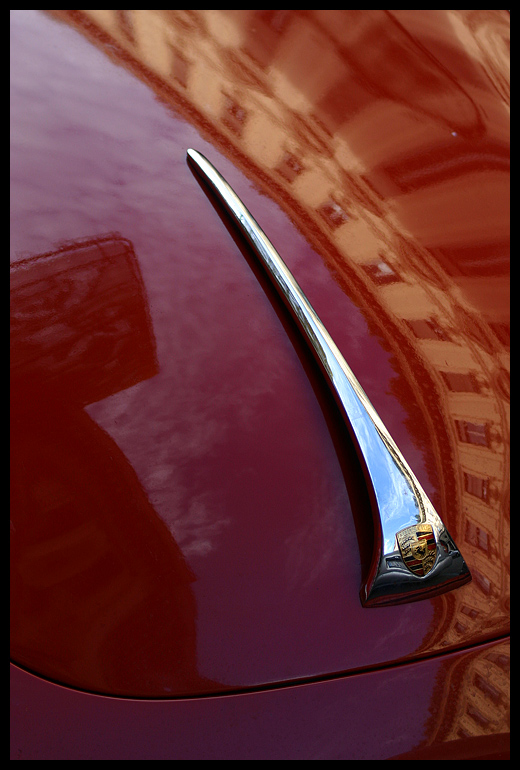 Il sorriso di una vecchia Porsche