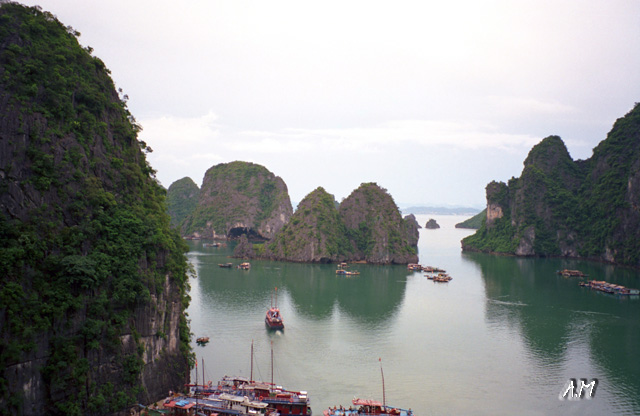 Vietnam - Halong Bay