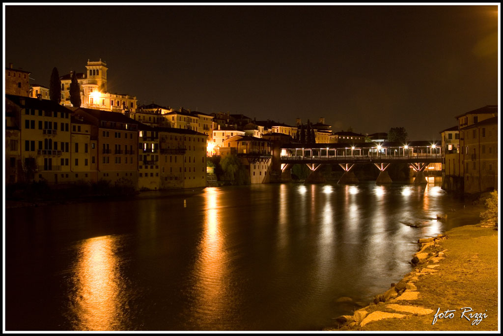bassano by night
