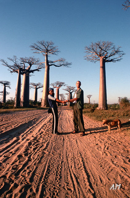 Madagascar - Foto ricordo a Morondava