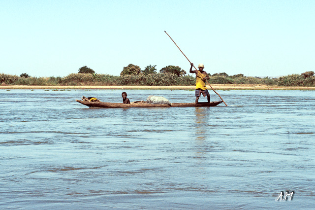 Madagascar - Il lento scorrere del fiume