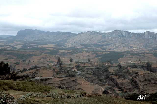 Madagascar - Lungo la strada per Antananarivo