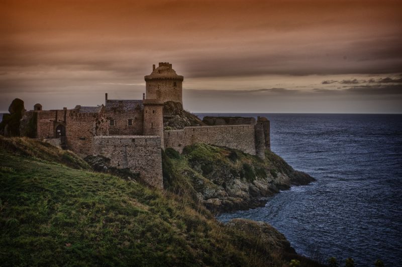 Fort La Latte in HDR