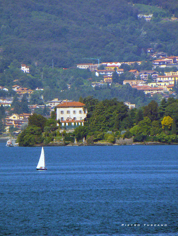 Paesaggio con vela