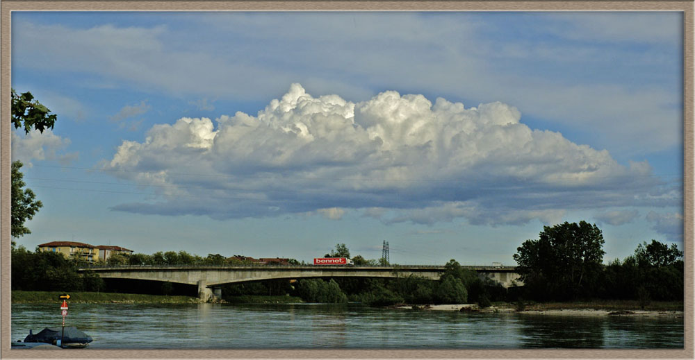 Nuvola pubblicitaria