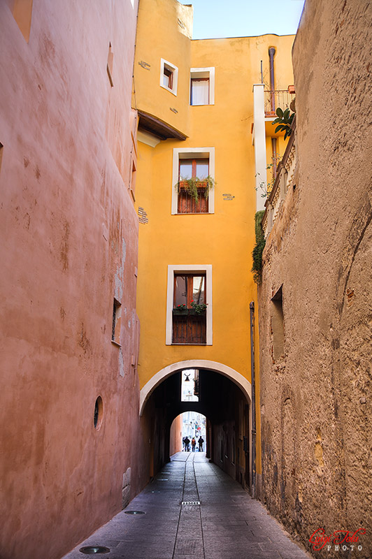 Cagliari - Via caratteristica del Quartiere Castello