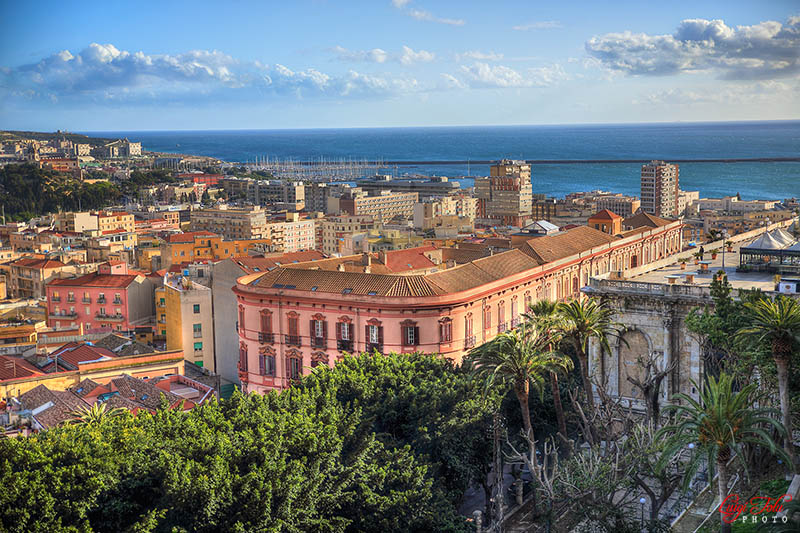 Panorama con particolare sul Palazzo Valdes