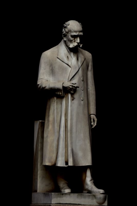 Statua 1