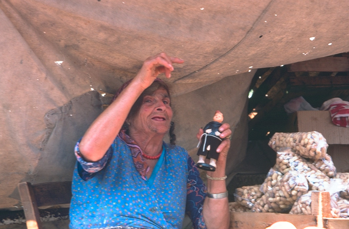 Peanuts Vendor