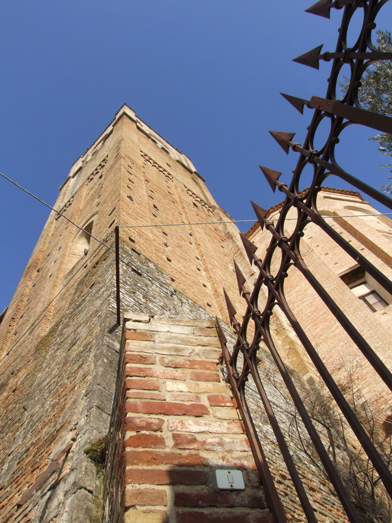 Torre e sbarre