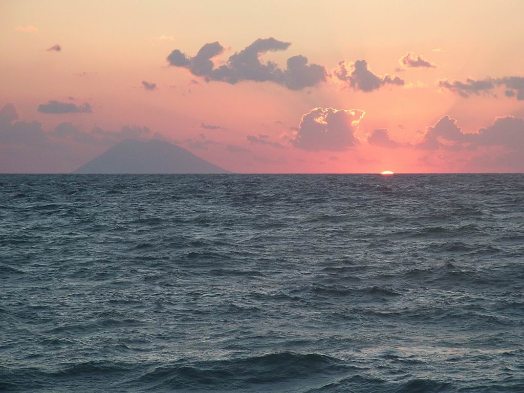 Tramonto sul mare