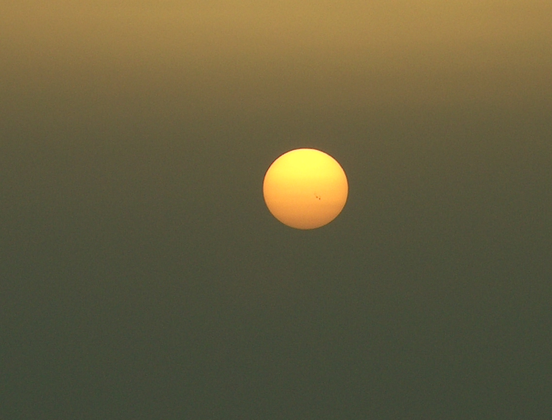 Tramonto con macchie solari