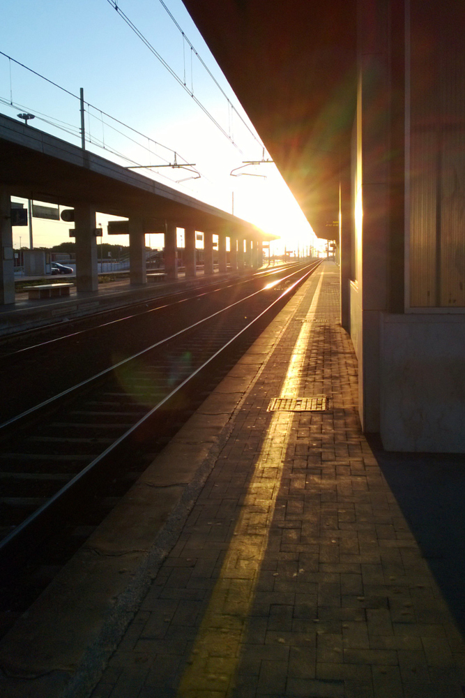 Attesa alla stazione