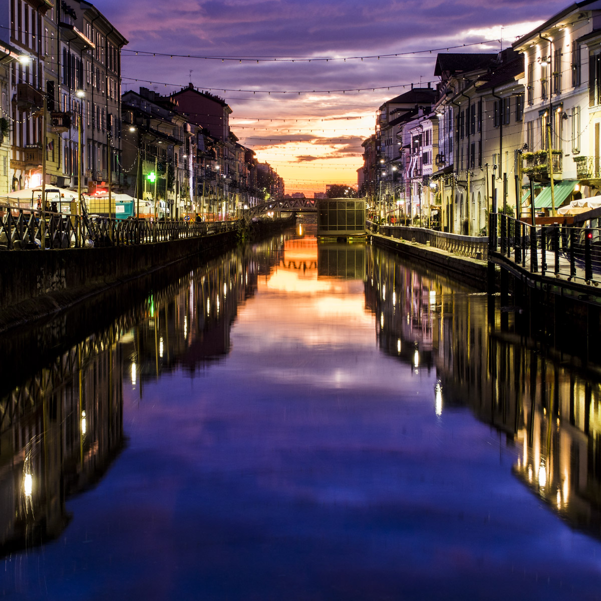 naviglio grande al tramonto