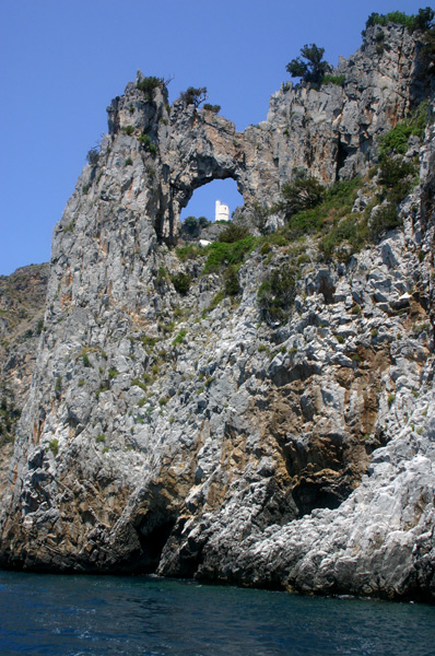 La stazione metereologica a palinuro(SA) vista dal mare