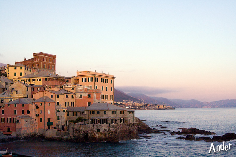 Boccadasse al calar della sera