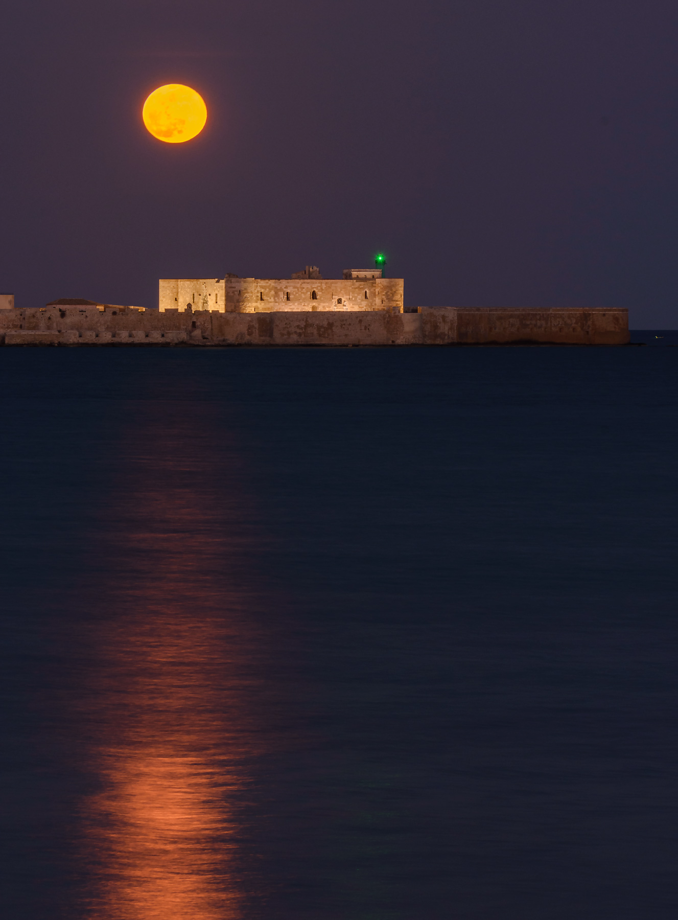 Luna piena Isola di Ortigia