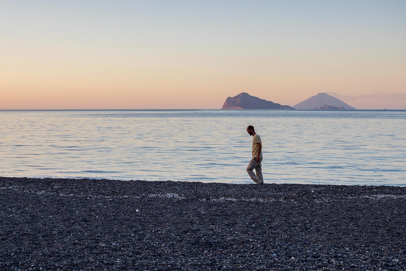 Di fronte alle isole Panarea e Stromboli