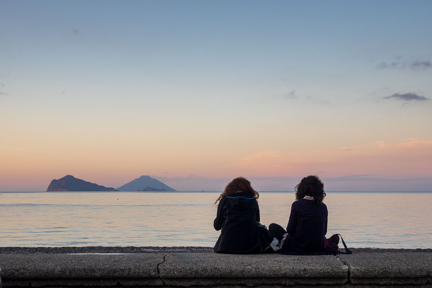 Di fronte alle isole Panarea e Stromboli