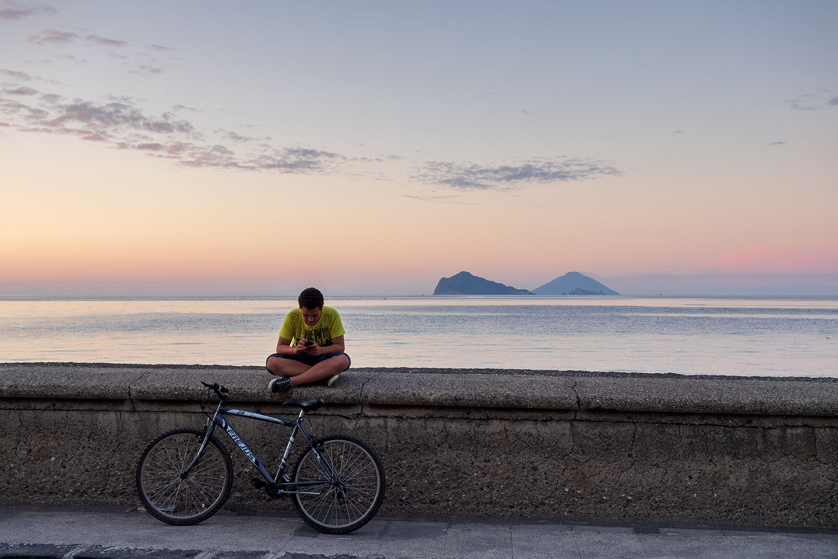 Di fronte alle isole Panarea e Stromboli