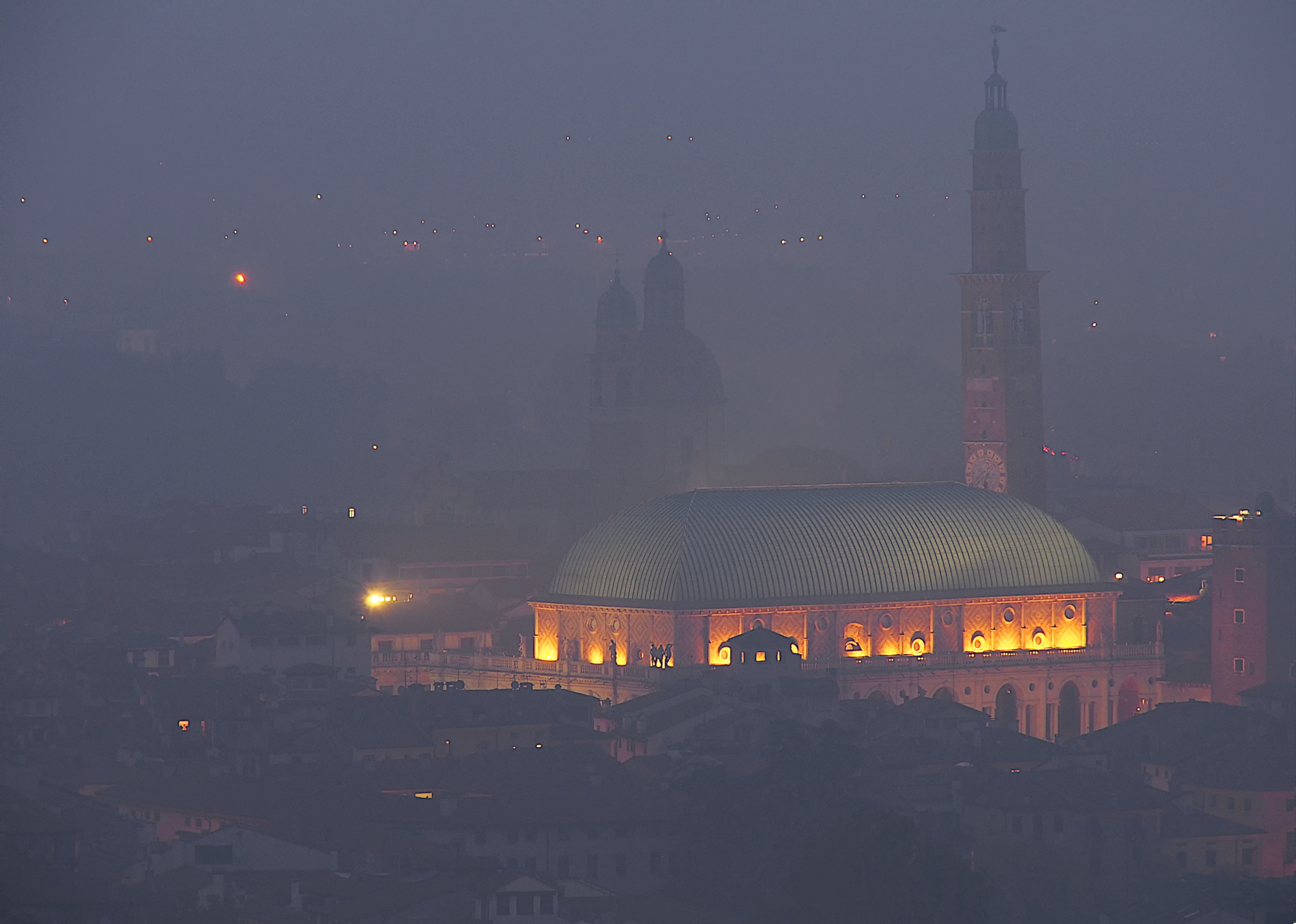 Serata nebbiosa