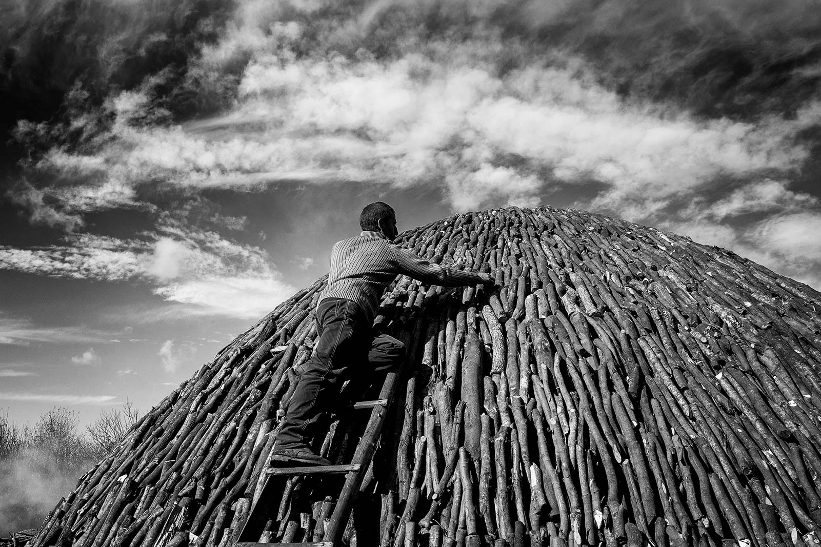 La costruzione della carbonaia - parte prima